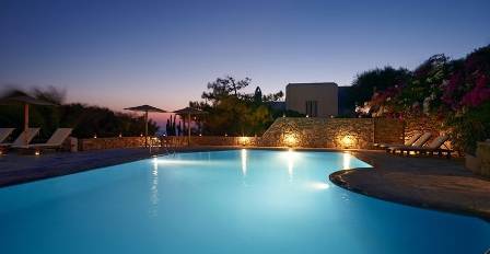 agnandi-pool-night